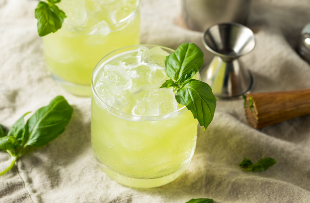 Gin Basil Smash Cocktail Gin Basil Smash Cocktail